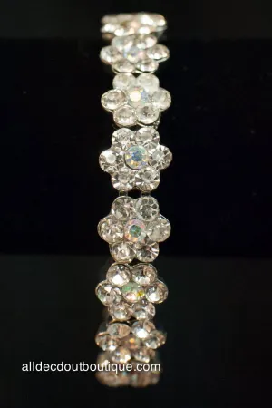 ADO | Crystal Flower Bracelet with Magnet Clamp