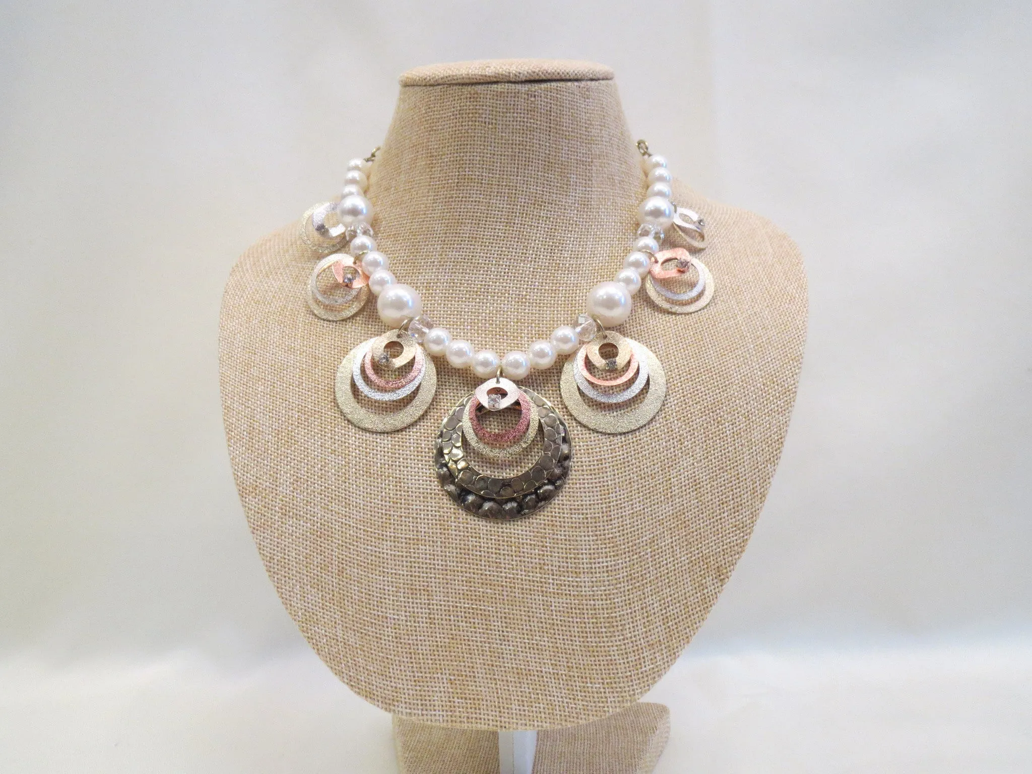 ADO | Pearl & Hoop Necklace