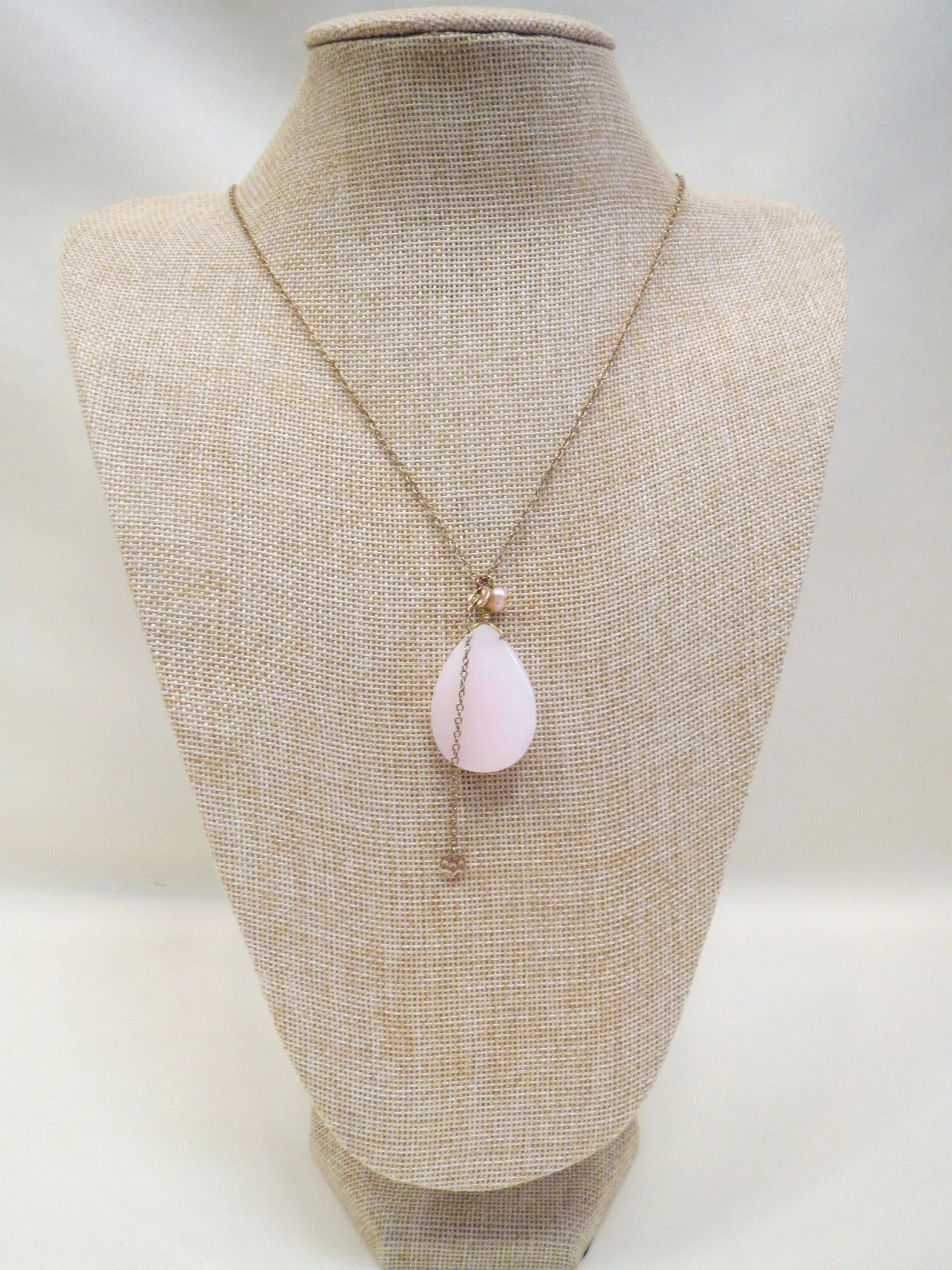 ADO | Pink Stone Gold Chain Necklace