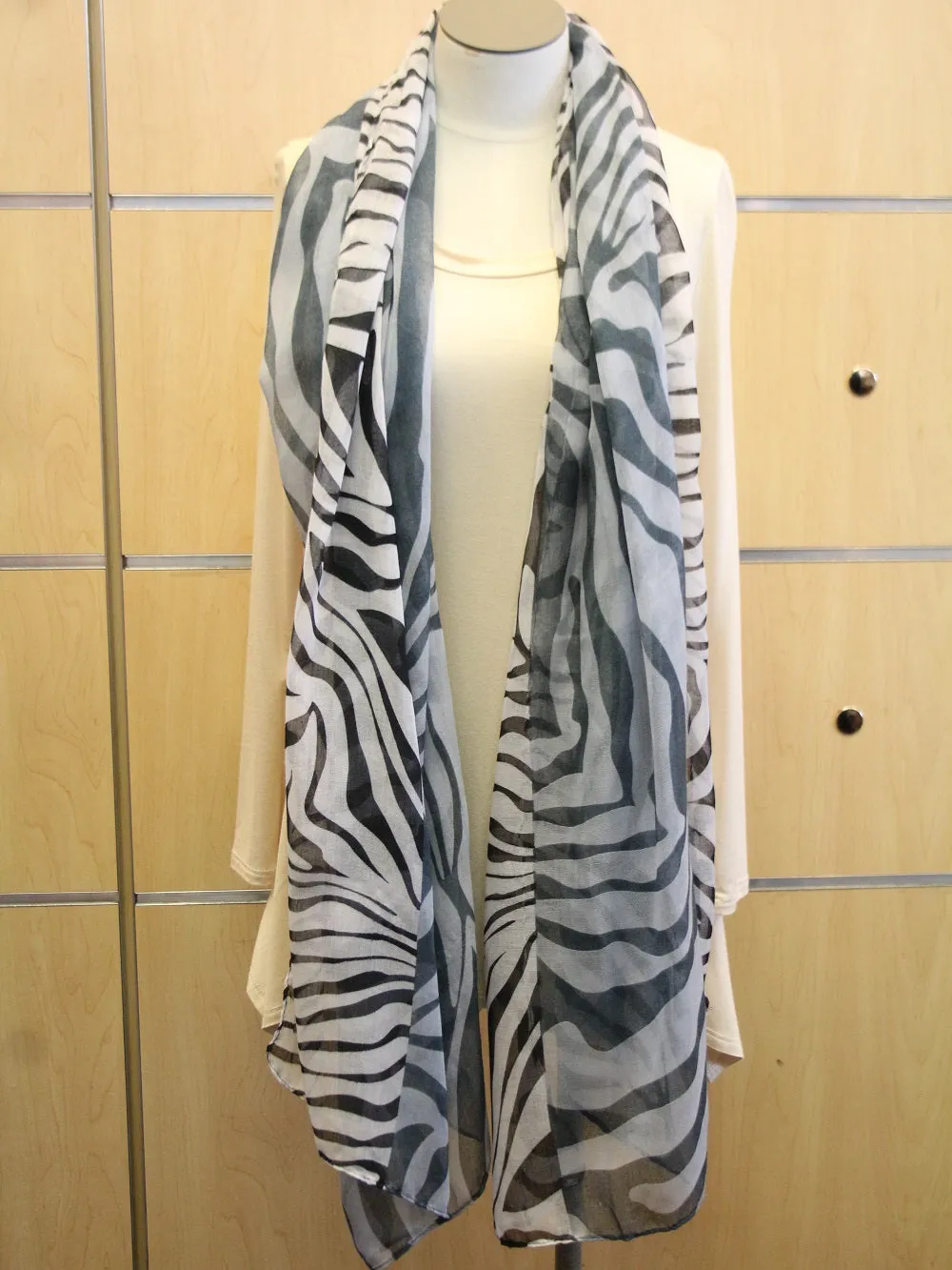 ADO | Wrap White and Grey Zebra Scarf