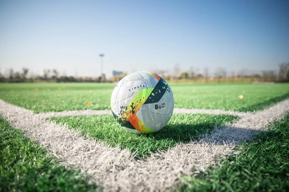 Ballon de football Thermocollé FIFA QUALITY PRO F950 taille 5 jaune