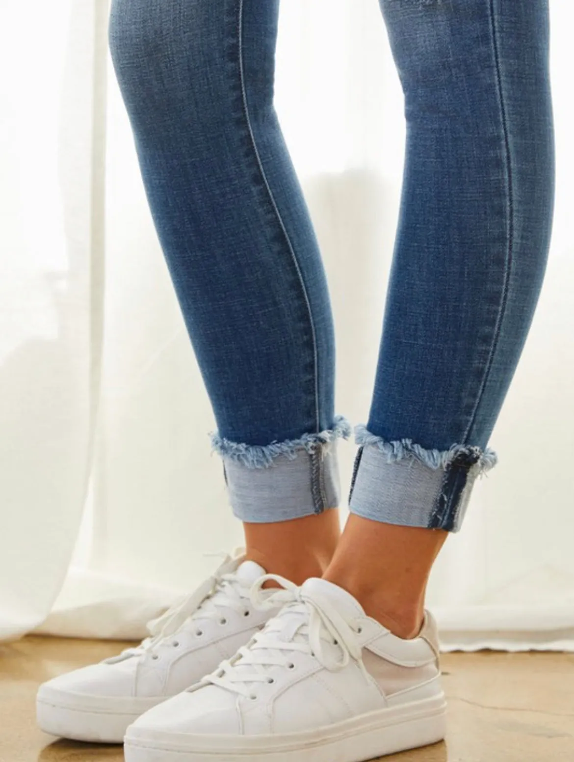 Caroline Skinny