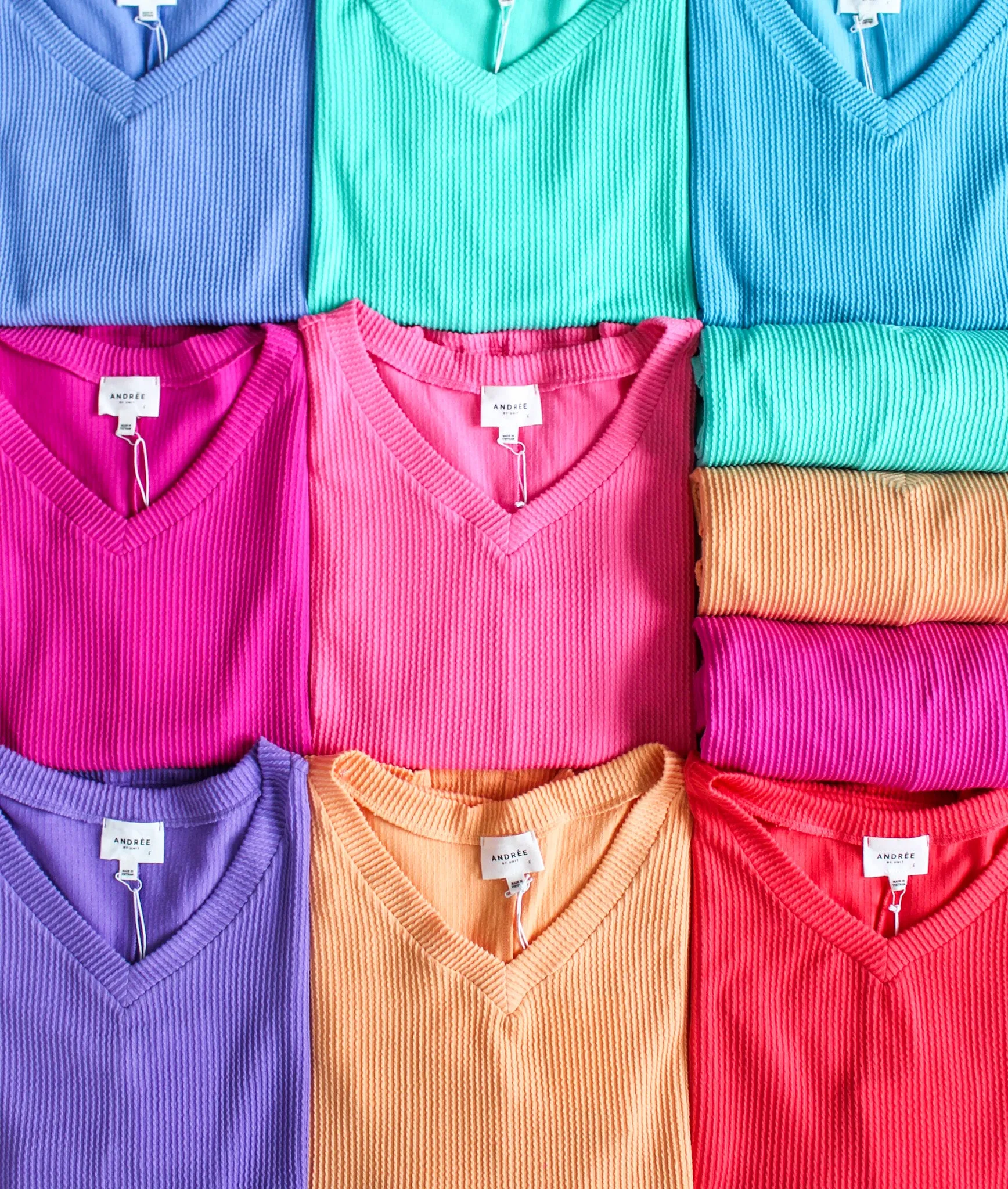 Color Crush V-Neck • Peach Sunrise