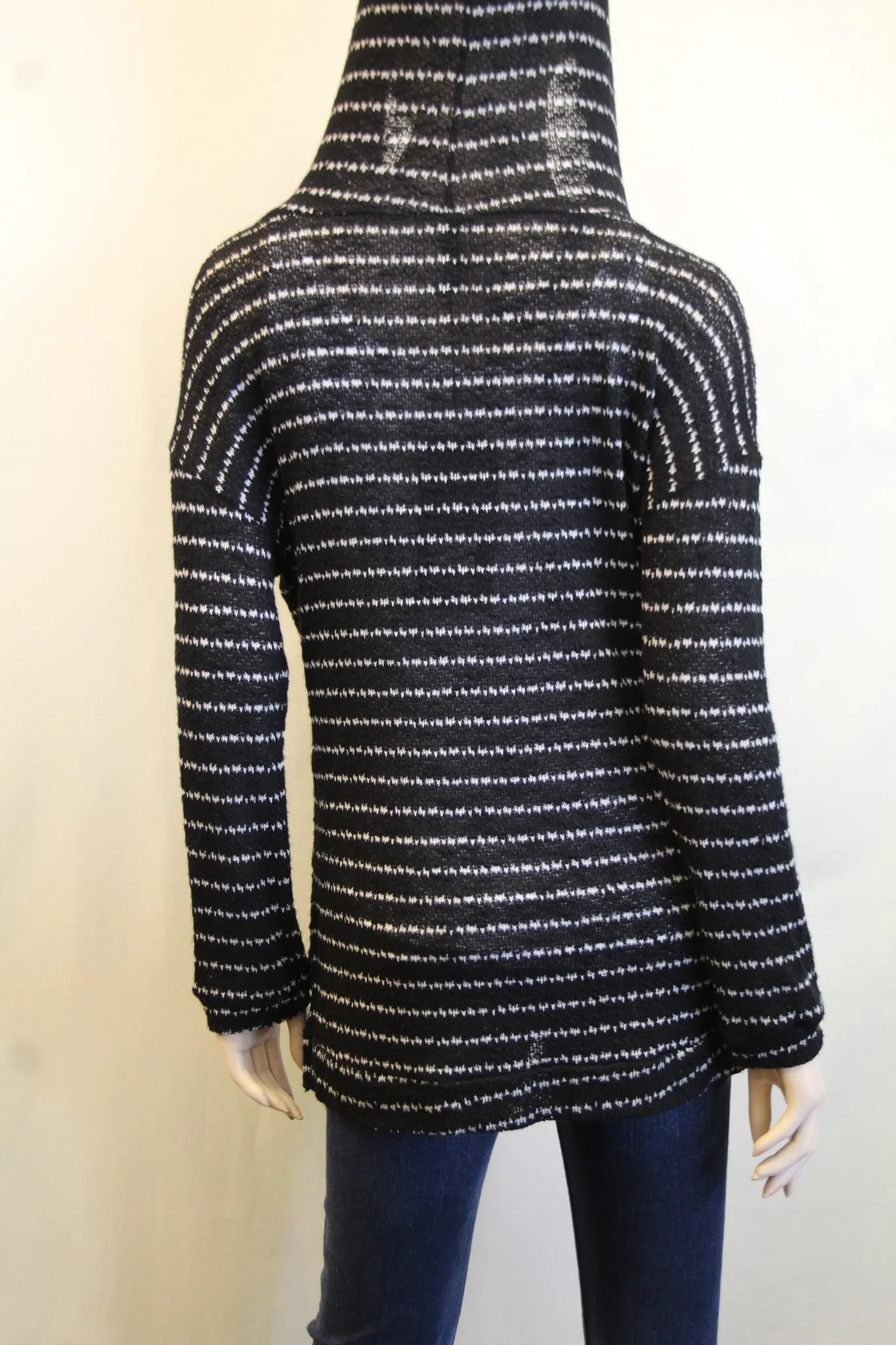 Elan | Striped Hoodie Black