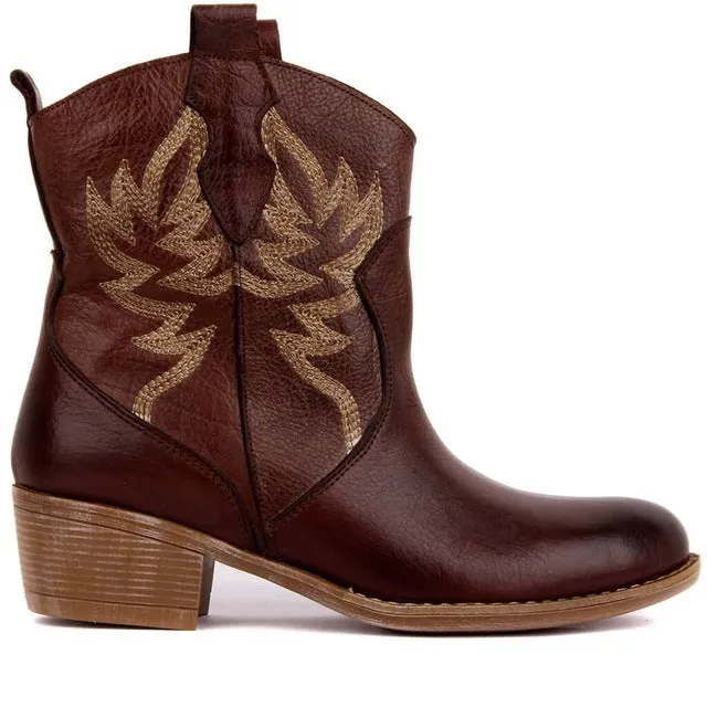 Genuine Leather Embroidered Women Boots Ankle Boots Motorcycle Boots Female Autumn Winter Shoes Woman Punk Motorcycle Boots