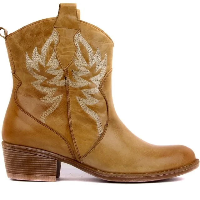 Genuine Leather Embroidered Women Boots Ankle Boots Motorcycle Boots Female Autumn Winter Shoes Woman Punk Motorcycle Boots