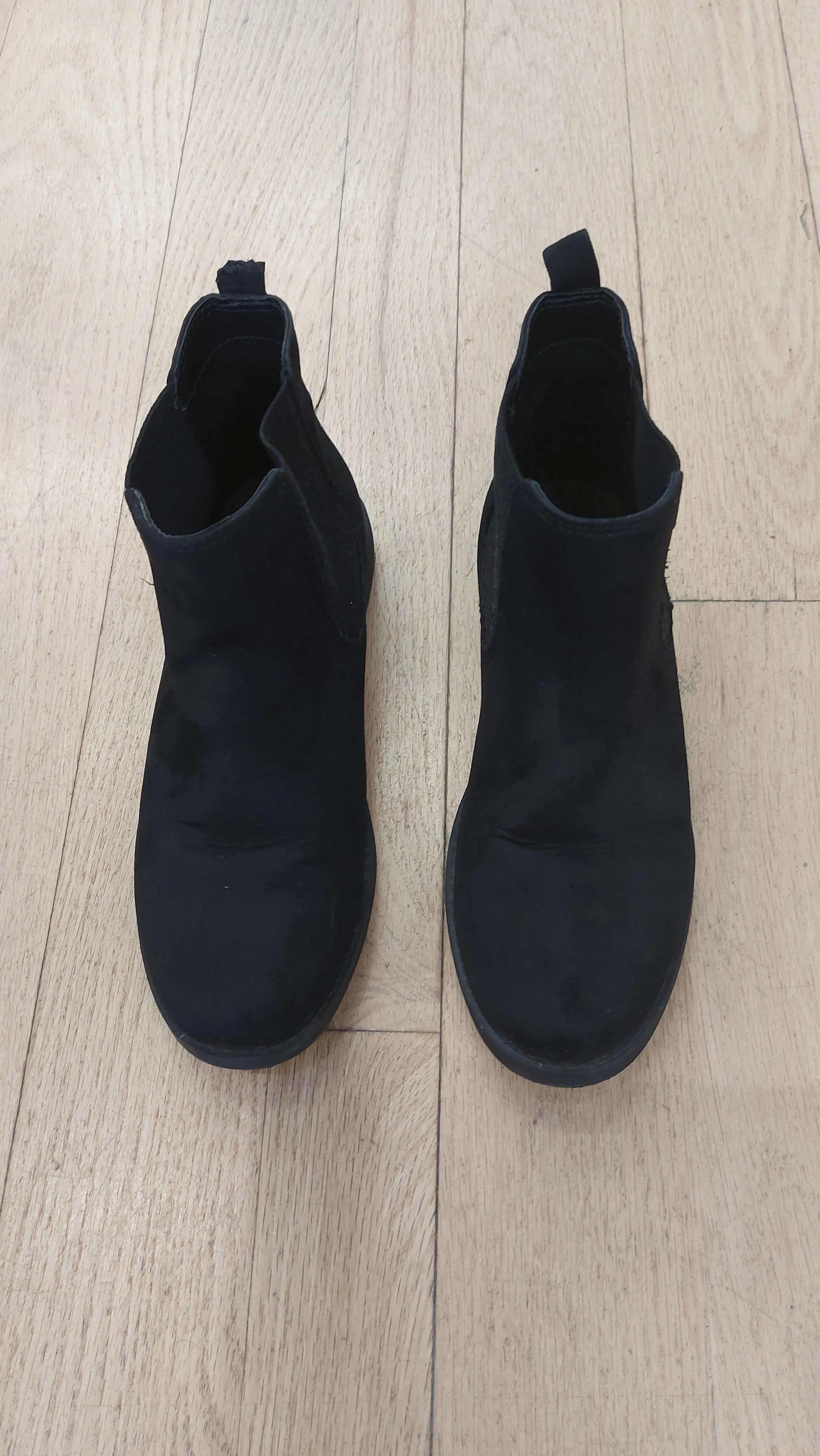 H&M black boots