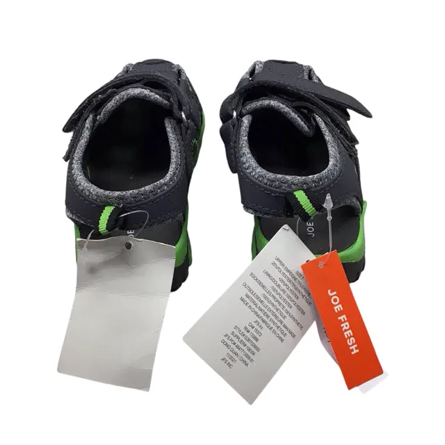 Joe Fresh NWT Boy's Grey Sandals Size 7