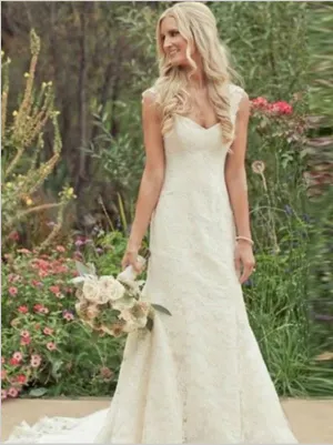 Mermaid Lace Sleeveless Wedding Dresses,Train V-neck Wedding Dresses