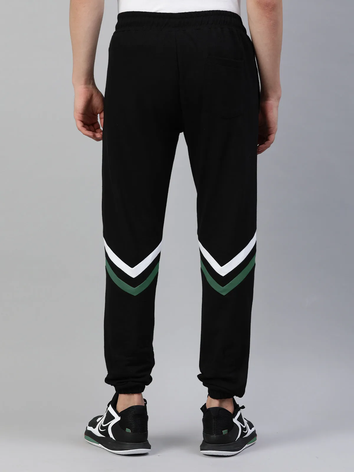 Milwaukee Bucks: Contrast Stripe Joggers - Black