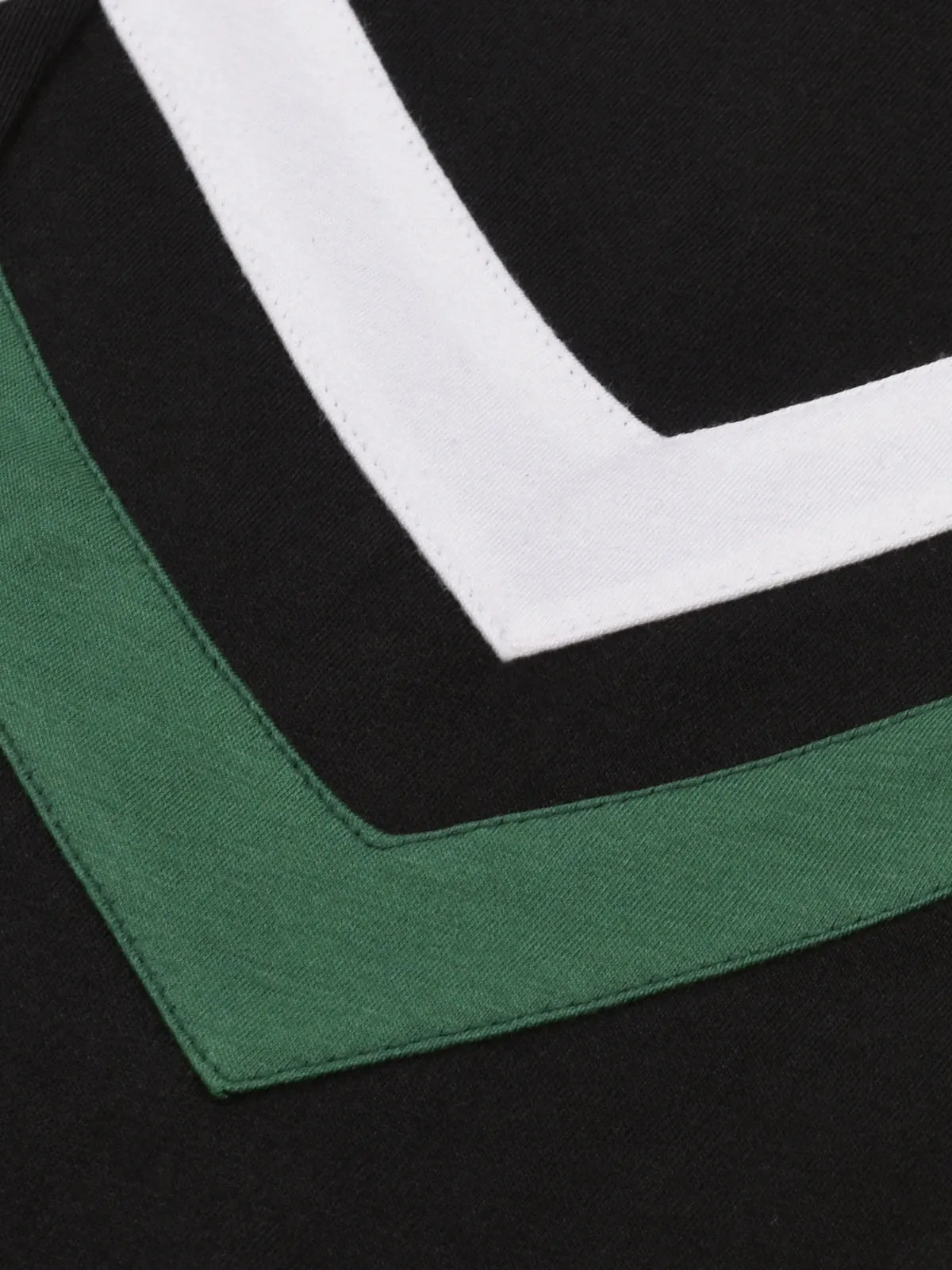 Milwaukee Bucks: Contrast Stripe Joggers - Black