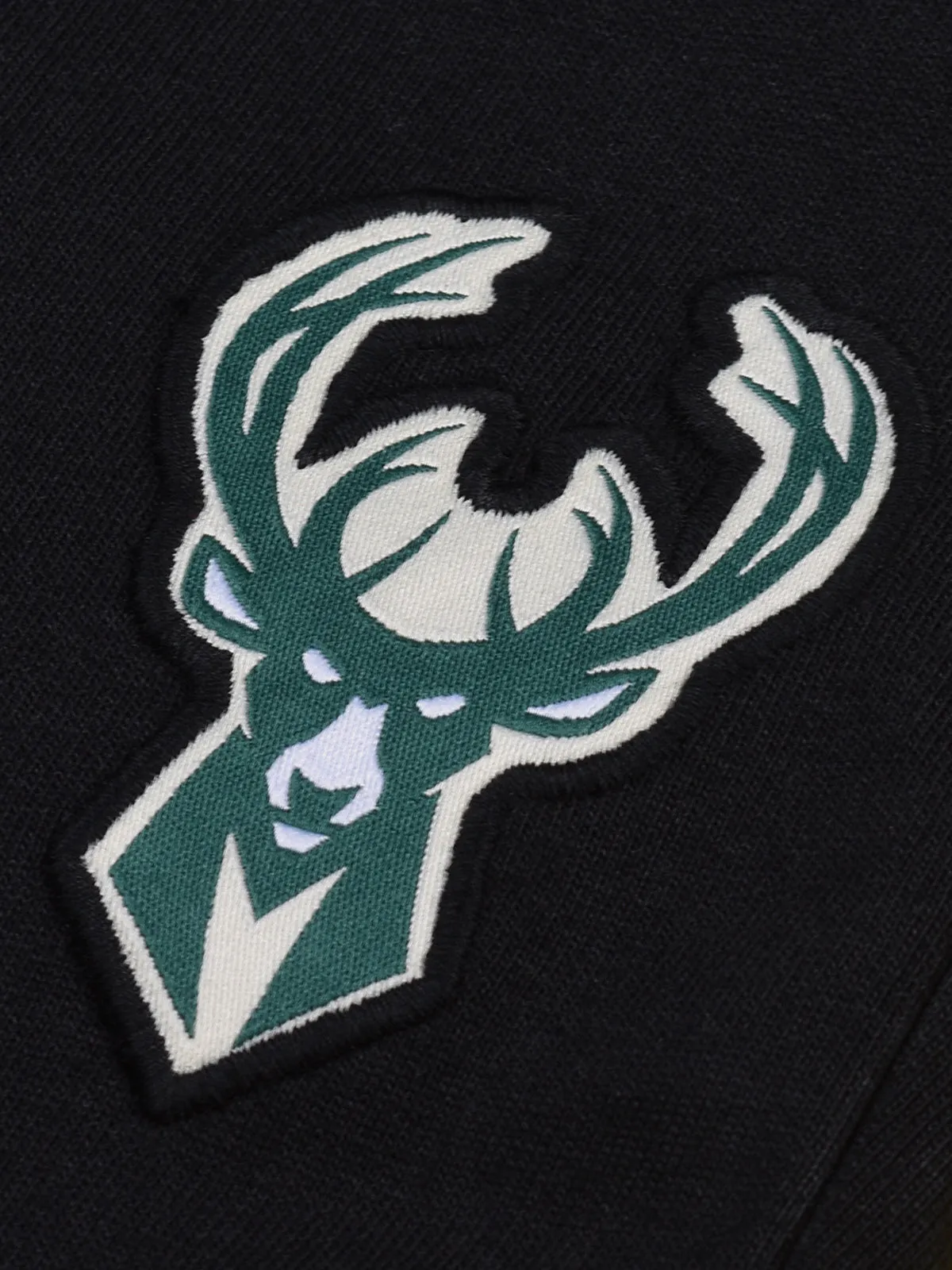 Milwaukee Bucks: Contrast Stripe Joggers - Black