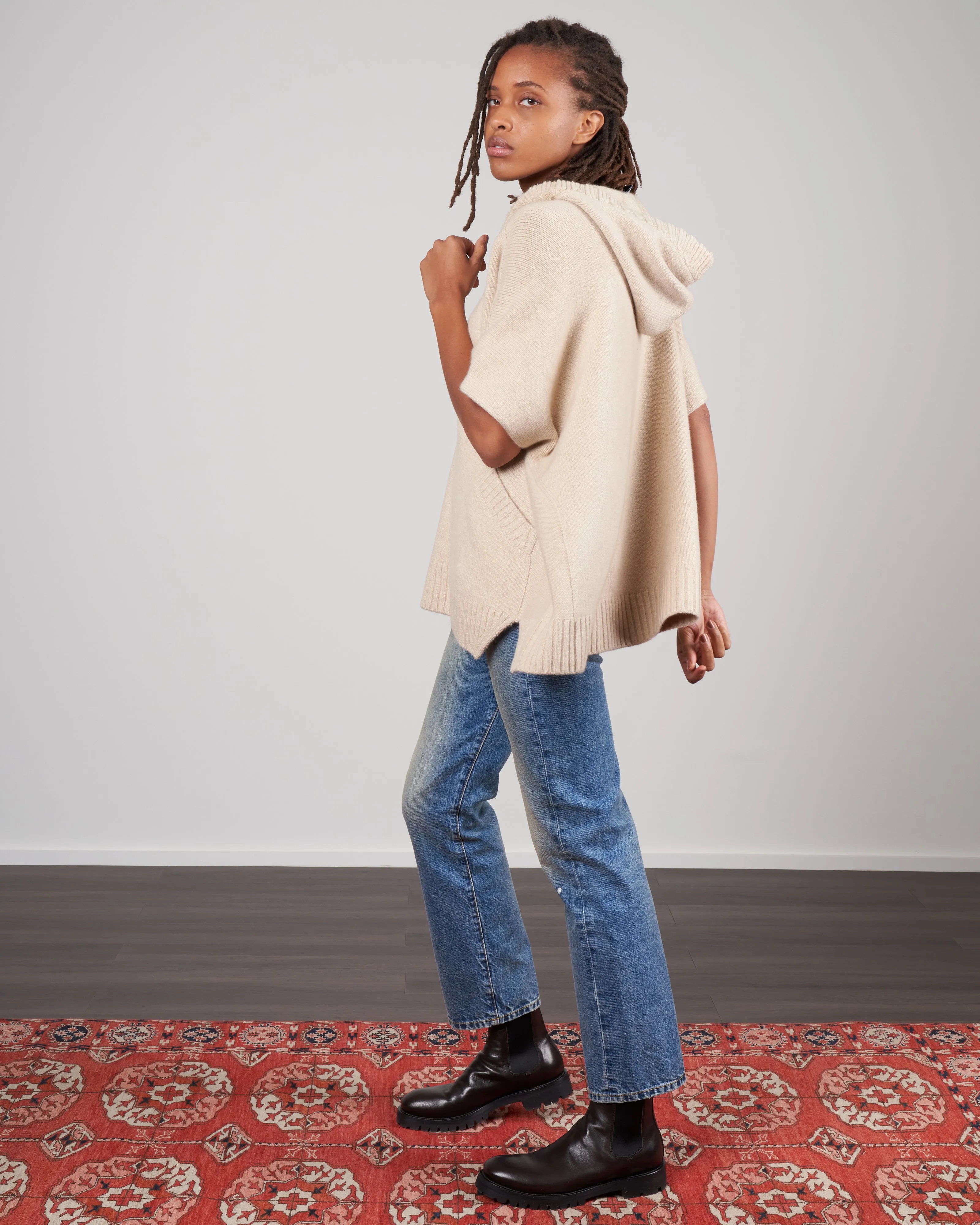 neo loop poncho - sand eco cashmere