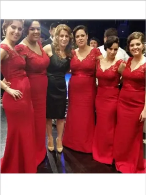 Princess Lace V-neck Satin Bridesmaid Dresses Floor Length
