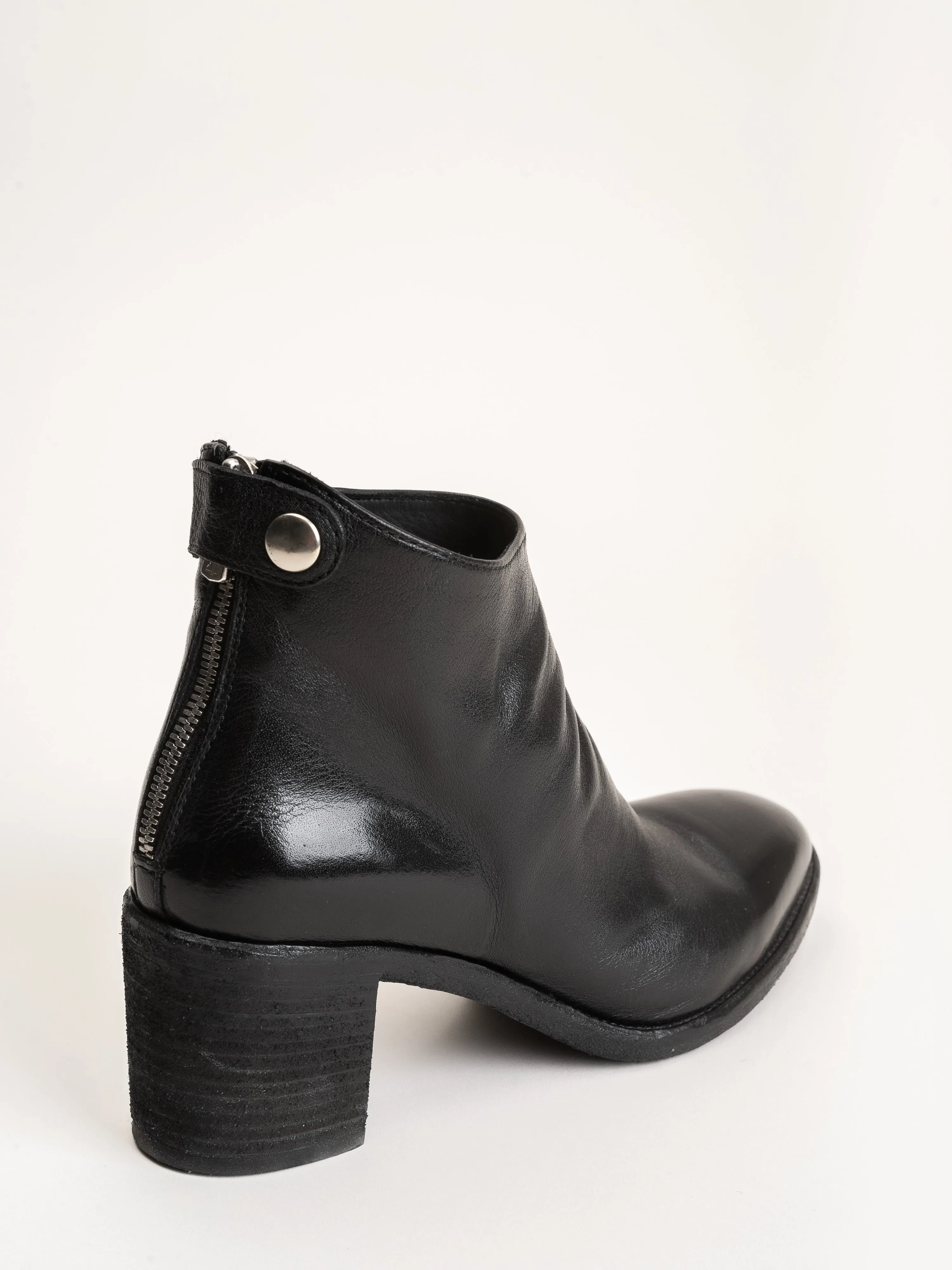 sarah boot