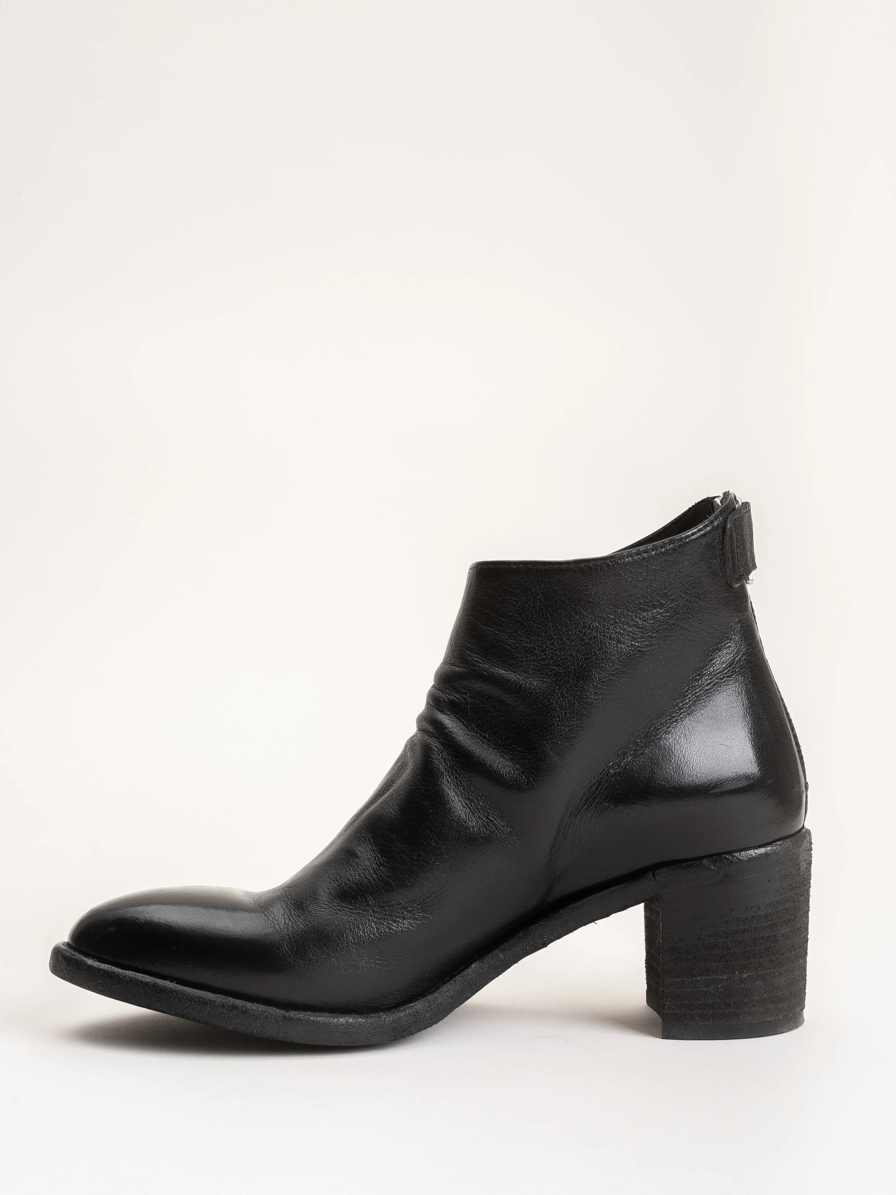 sarah boot