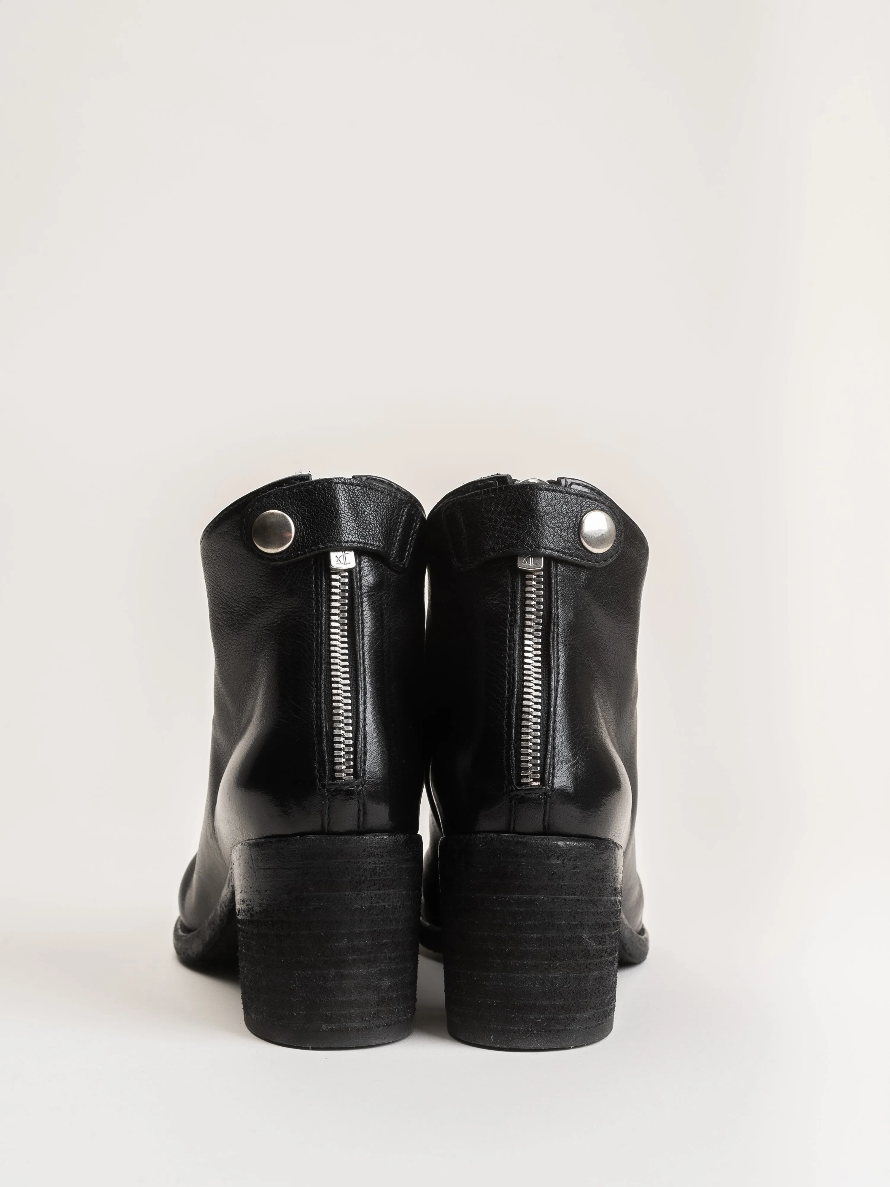 sarah boot
