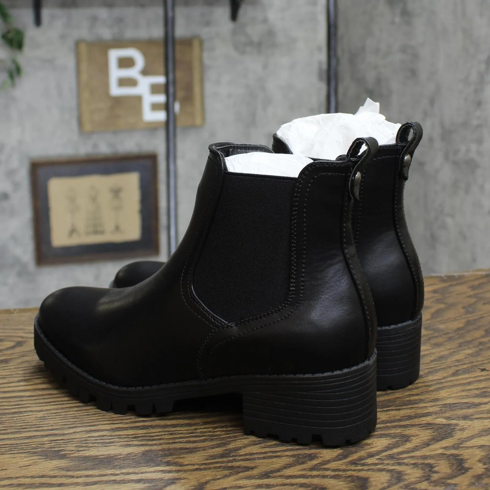 Sugar Women's Kelce Mid Calf Chunky Heel Fashion Boots Kelce Black/Gold 8.5M