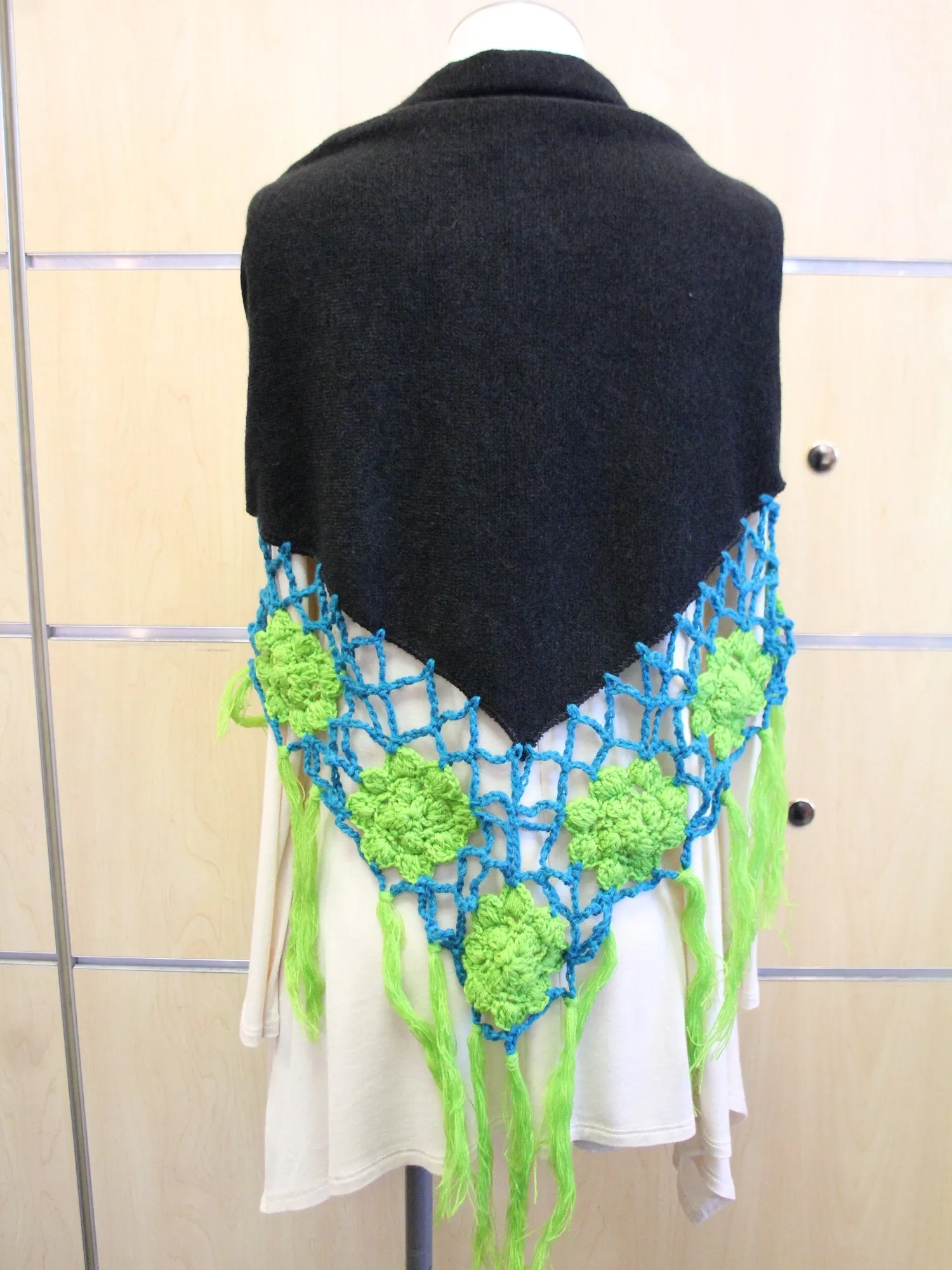 Treska | Wrap Sweater Scarf with Crochet Trim Black & Green