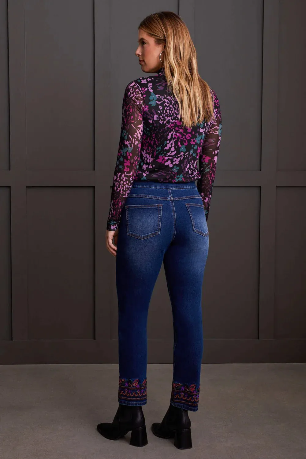 Tribal Audrey Pull-On Straight Leg Embroidered Dark Denim