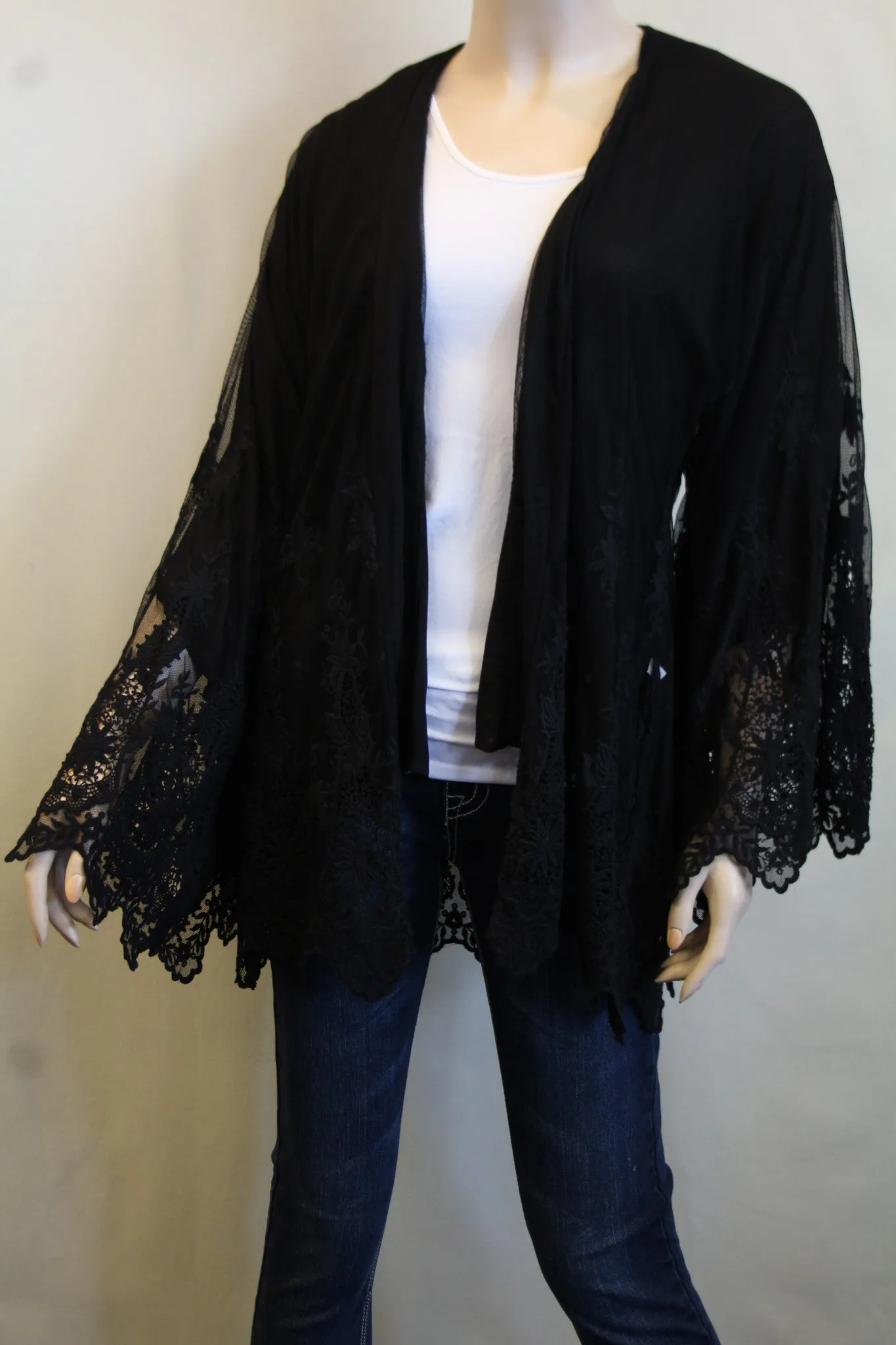 Urban Mango | Lace Jacket/Cardigan Black